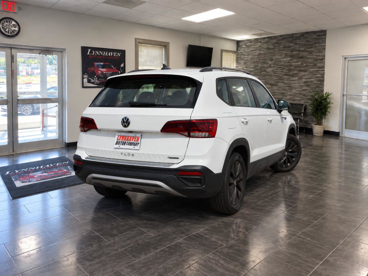 Used 2022 Volkswagen Taos S AWD/4WD image 6