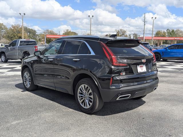 Used 2024 Cadillac XT4 Premium Luxury image 3
