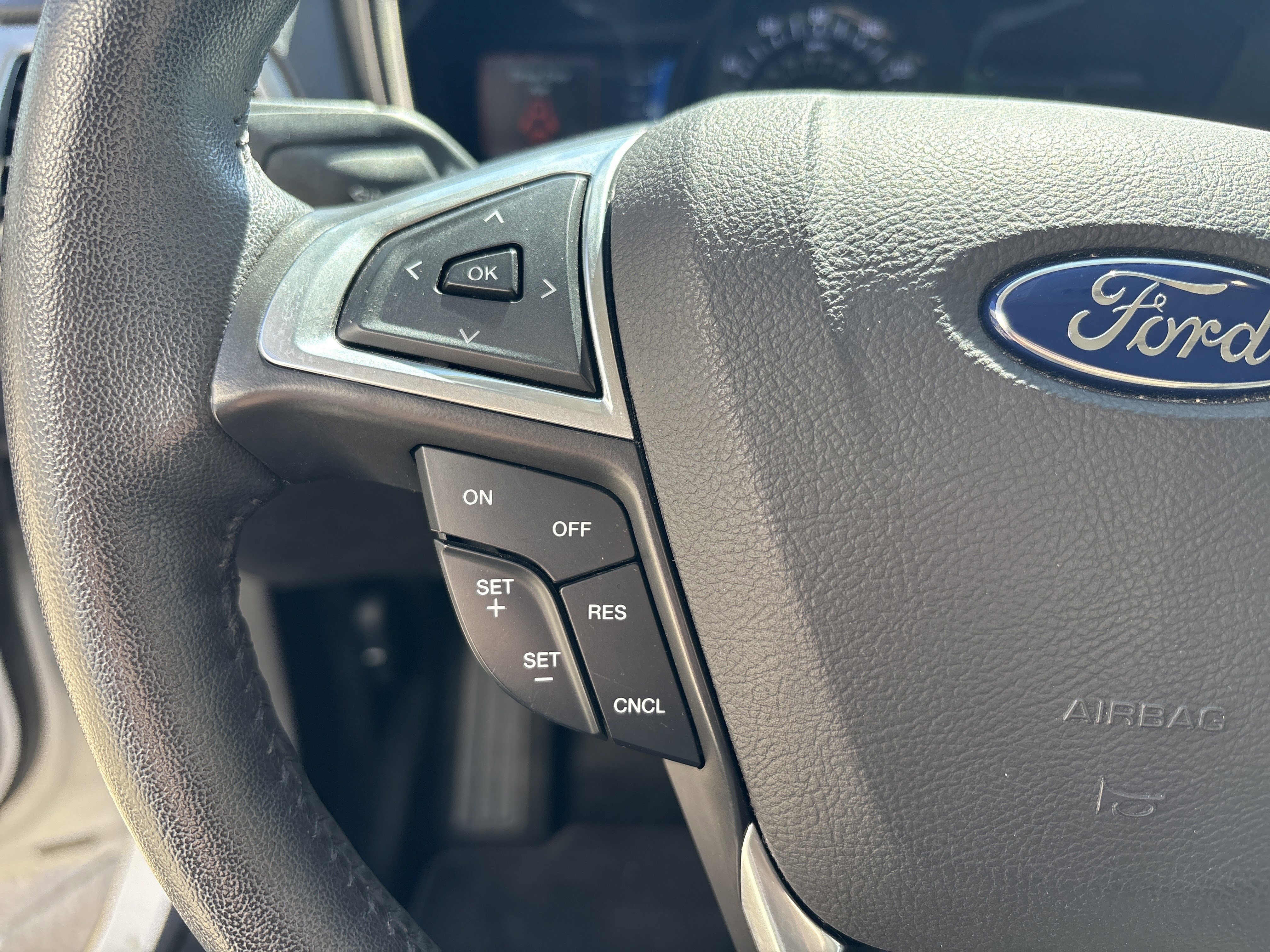 Used 2016 Ford Fusion SE w/ Equipment Group 202A image 19