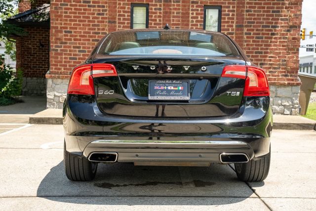 Used 2017 Volvo S60 T5 Inscription Platinum w/ Climate Package FWD image 6