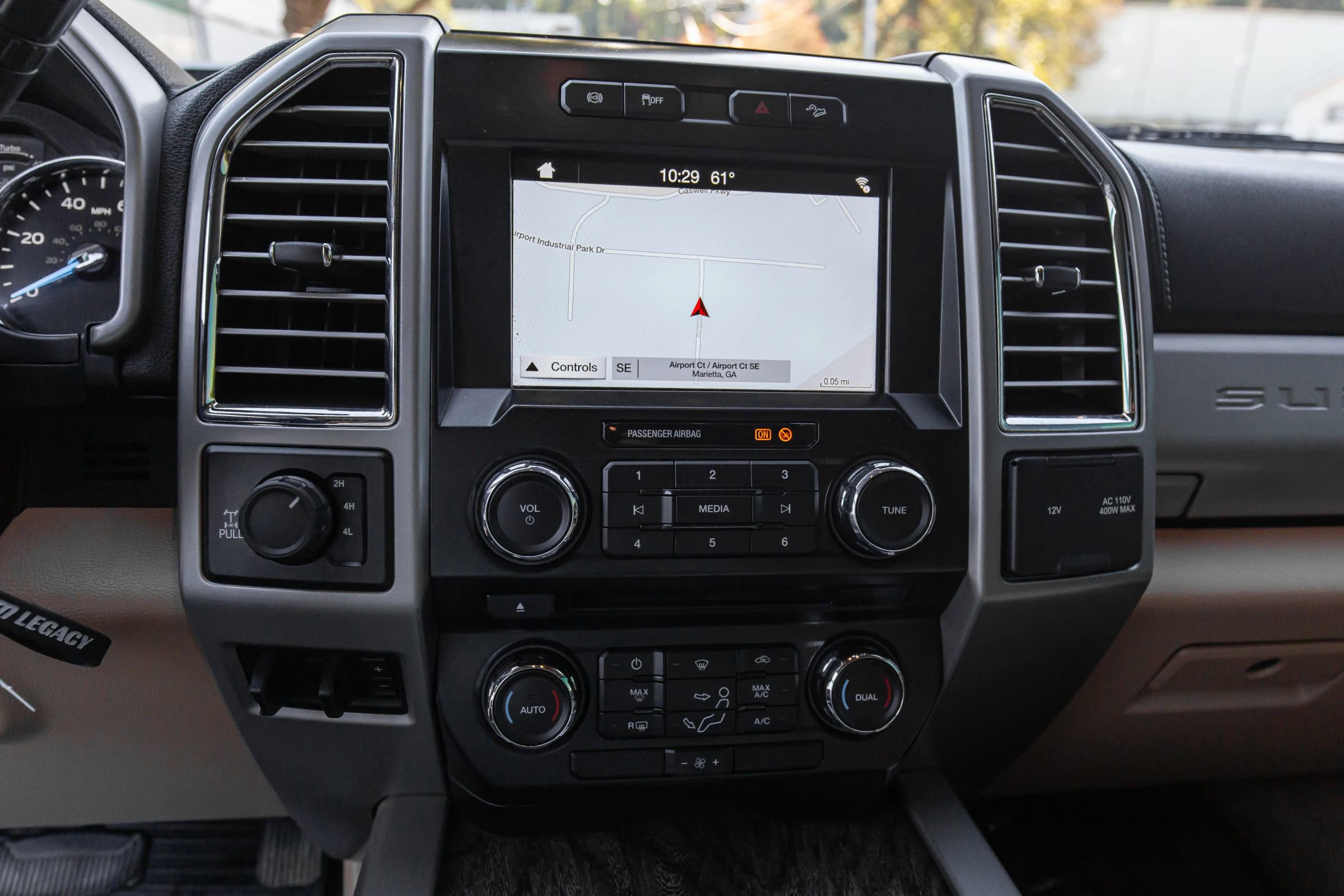 Used 2017 Ford F250 Lariat w/ Chrome Package image 20