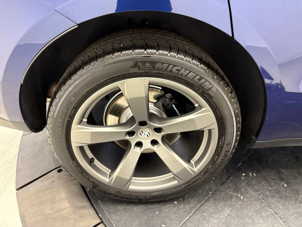 Certified 2026 Porsche Macan AWD/4WD image 16