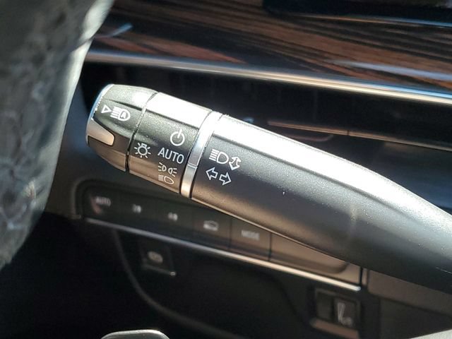 Used 2024 Cadillac Escalade Premium Luxury w/ LPO, Floor Liner Package AWD/4WD image 15