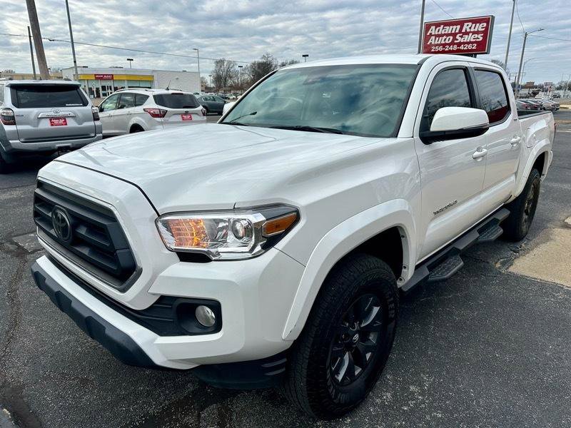 Used 2023 Toyota Tacoma SR5 w/ Technology Package AWD/4WD image 4