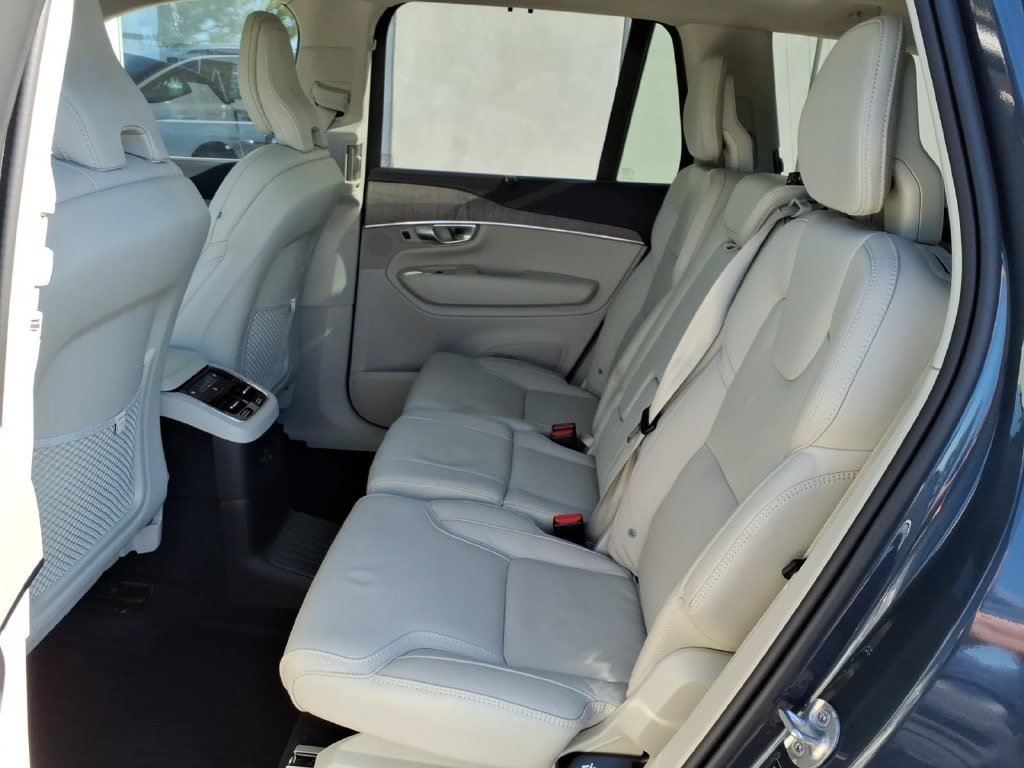 Certified 2024 Volvo XC90 T8 Ultimate w/ Protection Package Premier AWD/4WD image 8