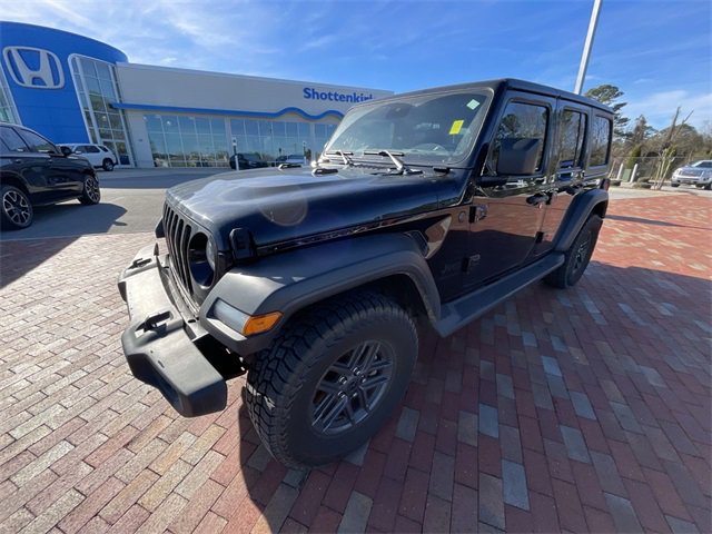 Used 2024 Jeep Wrangler Sport S image 8