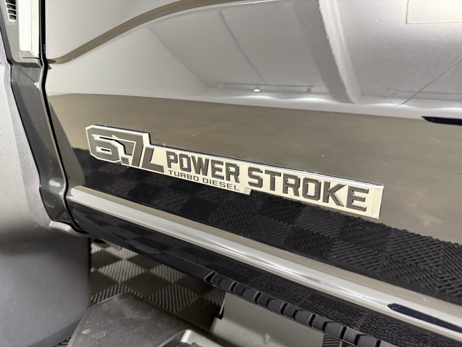 New 2025 Ford F450 XLT w/ XLT Value Package image 8