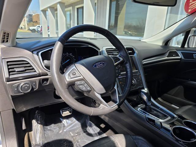 Used 2013 Ford Fusion Titanium FWD image 9