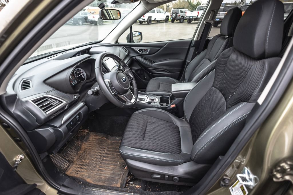 Used 2024 Subaru Forester Premium image 10