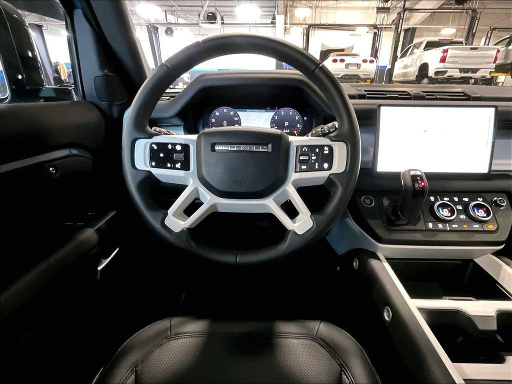 Used 2025 Land Rover Defender 90 S AWD/4WD image 18
