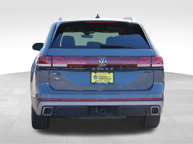 Used 2025 Volkswagen Atlas Peak Edition SE AWD/4WD image 6
