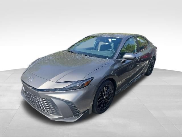 Used 2025 Toyota Camry SE FWD image 2