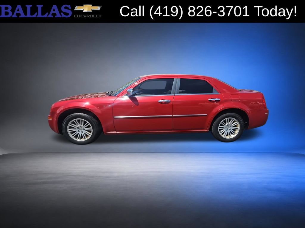 Used 2010 Chrysler 300 Touring Plus RWD image 5