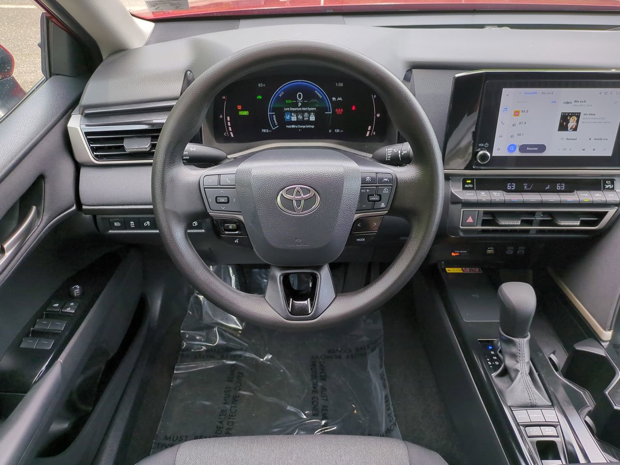 Used 2025 Toyota Camry LE w/ Convenience Package FWD image 15