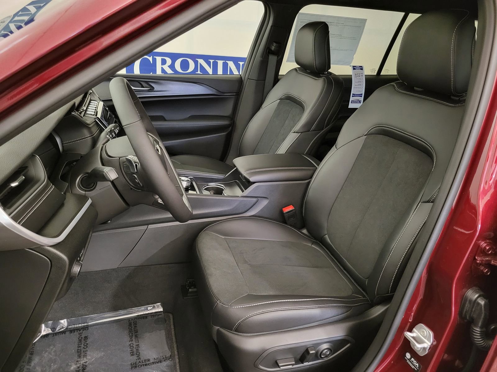 New 2025 Jeep Grand Cherokee L Altitude w/ Trailer Tow Package image 13