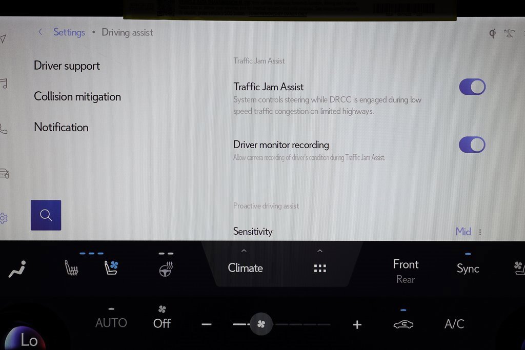 Used 2025 Lexus GX 550 w/ Accessory Package (2T) image 37