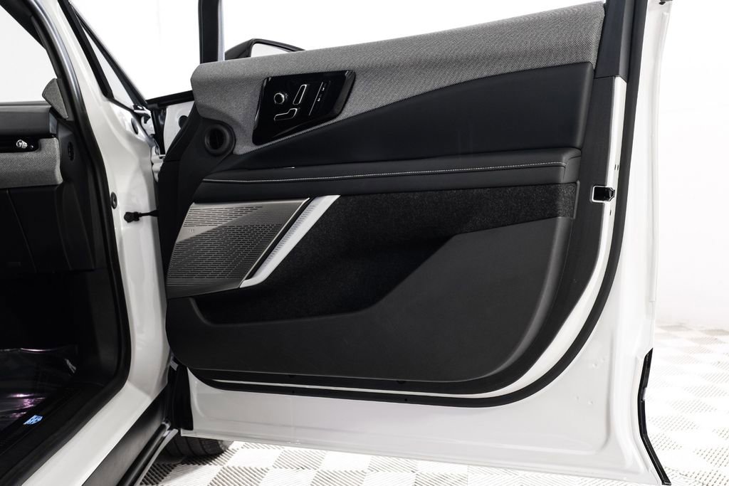 Used 2025 Cadillac Optiq Sport 1 w/ LPO, Floor Liner Package image 42
