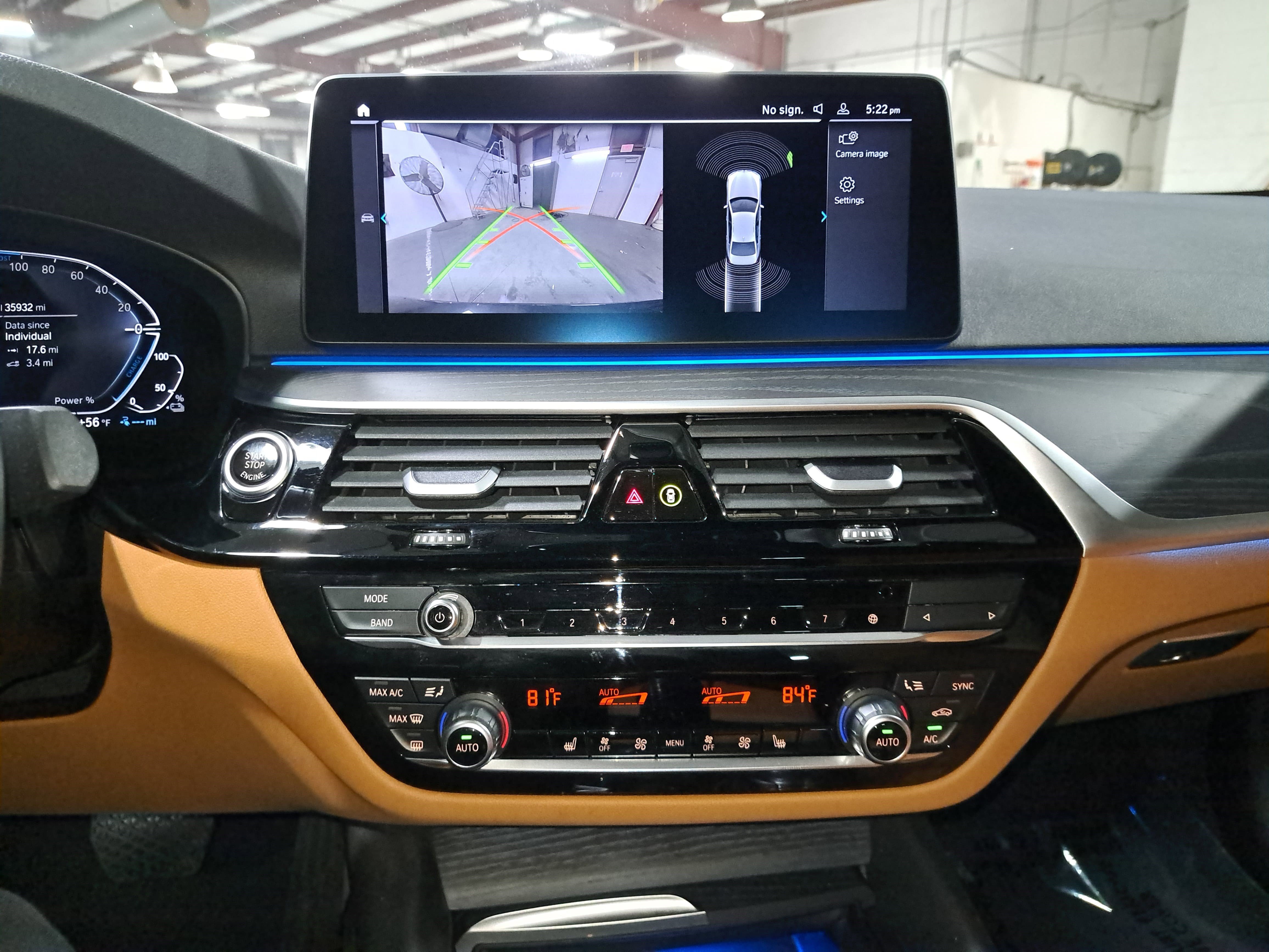 Certified 2023 BMW 530e w/ Premium Package image 21