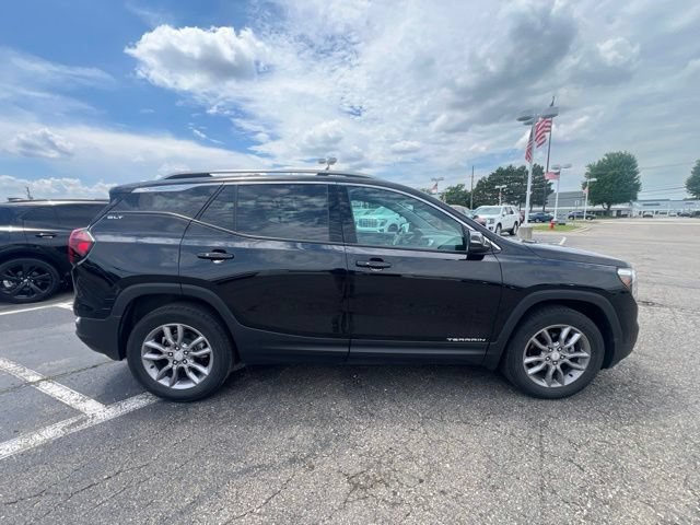 Used 2024 GMC Terrain SLT w/ Tech Package AWD/4WD image 4