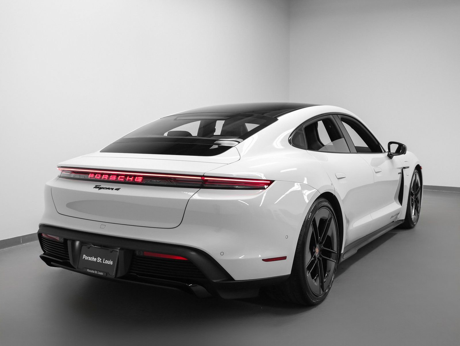 New 2026 Porsche Taycan image 12