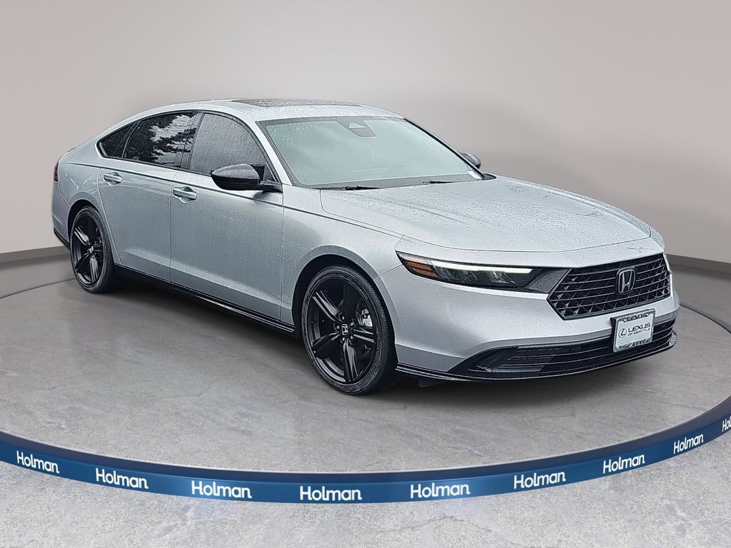 Used 2024 Honda Accord Sport image 4