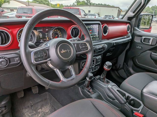 Used 2023 Jeep Wrangler Rubicon AWD/4WD image 16