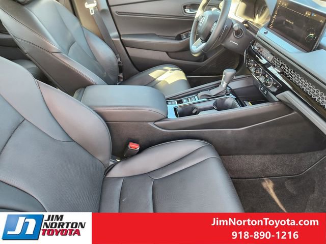 Used 2025 Honda Accord Touring image 14