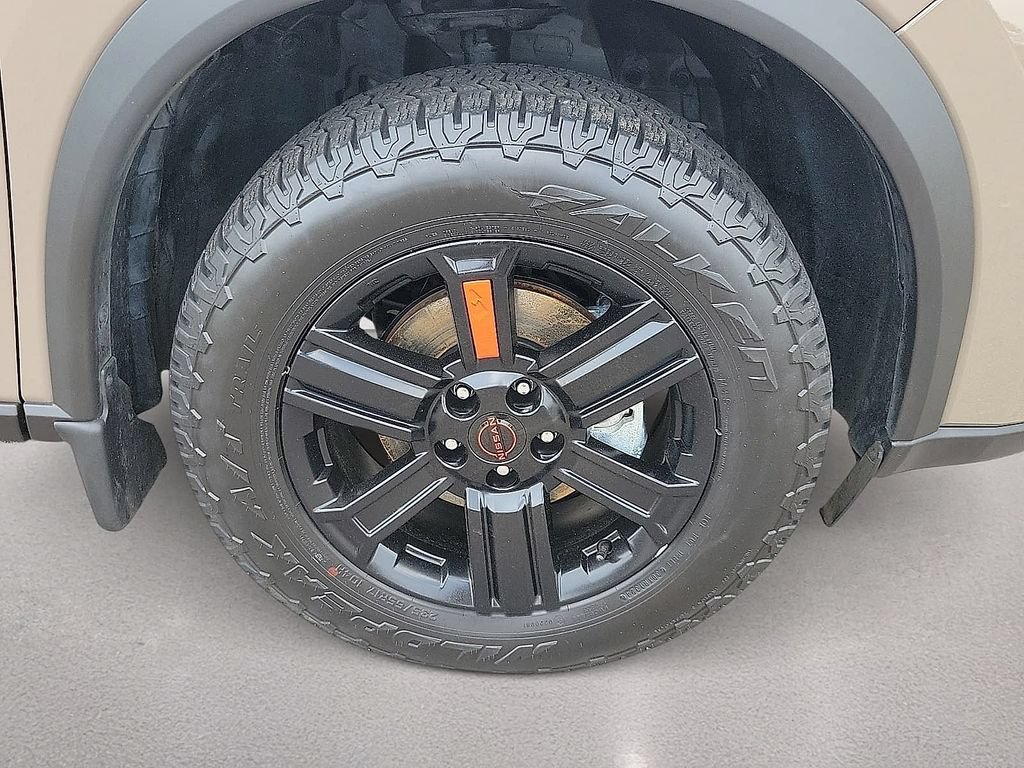 Used 2025 Nissan Rogue SV AWD/4WD image 7
