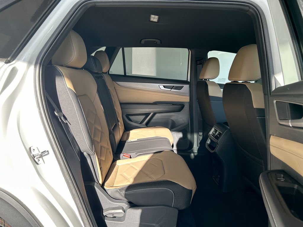 New 2026 Volkswagen Atlas Cross Sport SE image 36