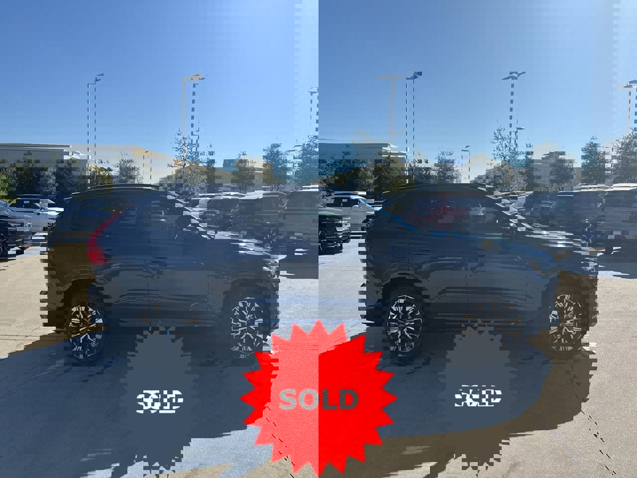 Certified 2024 Volvo XC60 B5 Core w/ Protection Package Premier image 4