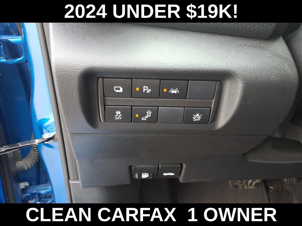 Used 2024 Nissan Kicks S image 17