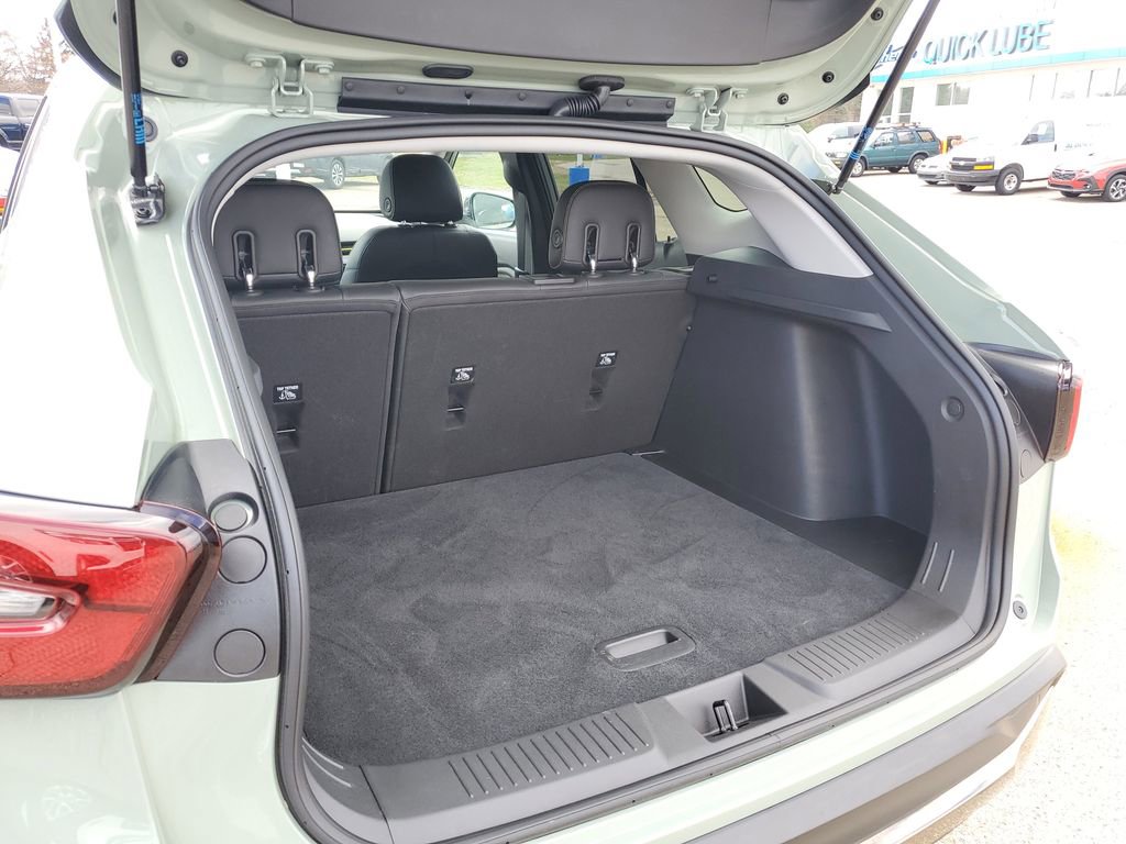 Used 2025 Chevrolet Trax ACTIV w/ Driver Confidence Package image 31