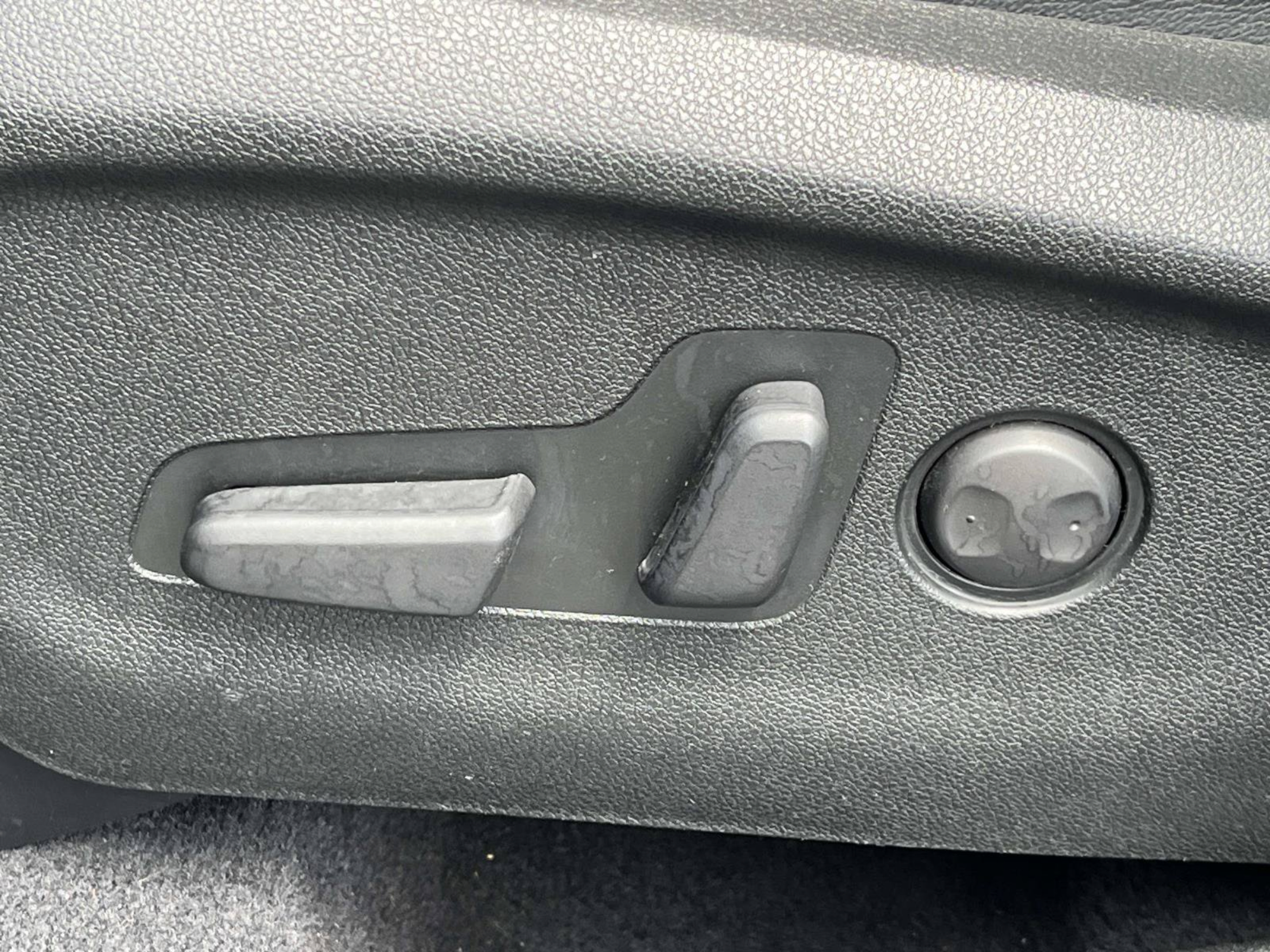 Used 2019 Kia Sorento EX w/ EX Touring Package FWD image 28