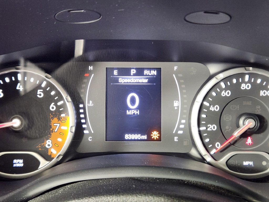 Used 2017 Jeep Renegade Latitude w/ Popular Equipment Group FWD image 17