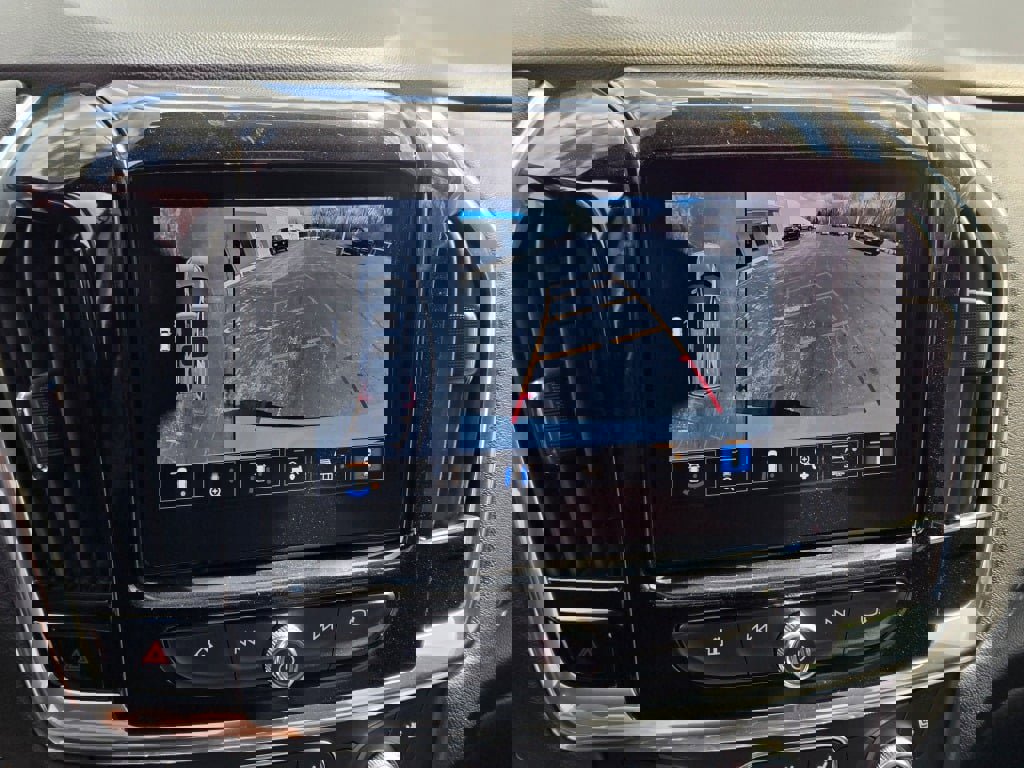 Used 2023 Chevrolet Traverse Premier w/ Redline Edition image 30