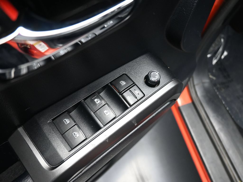 Used 2016 Toyota Tacoma TRD Sport w/ Towing Package AWD/4WD image 17