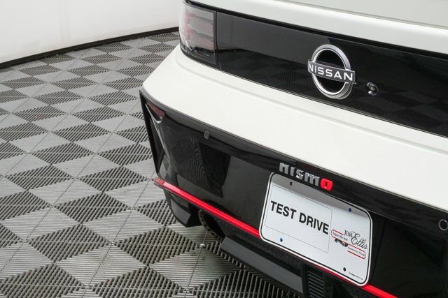Used 2025 Nissan Z NISMO w/ Floor Mat Package image 30
