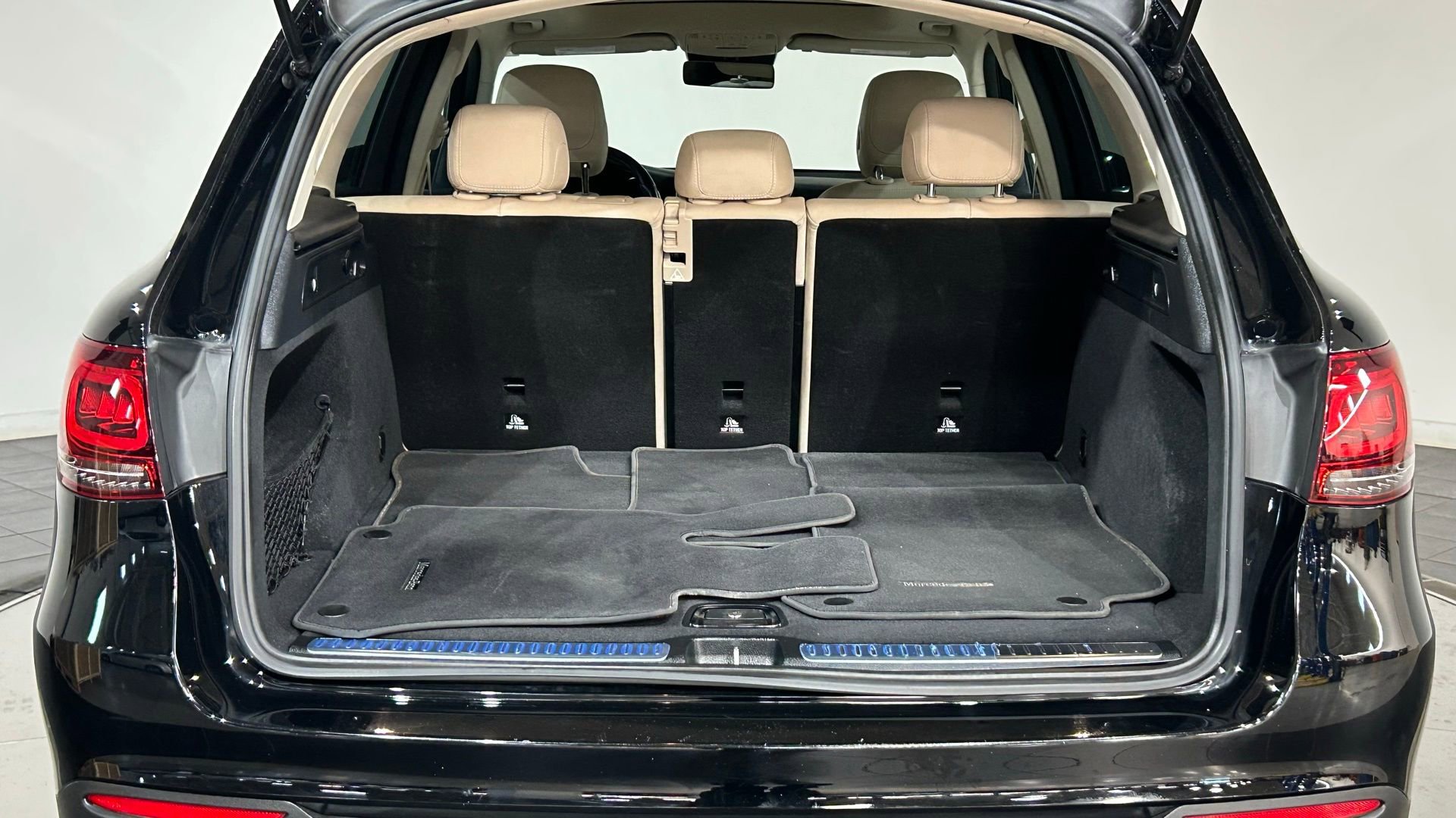 Used 2022 Mercedes-Benz GLC 300 4MATIC image 35