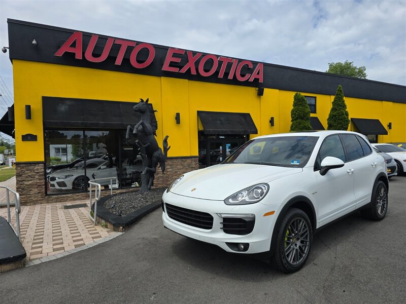 Used 2018 Porsche Cayenne S Platinum AWD/4WD image 1