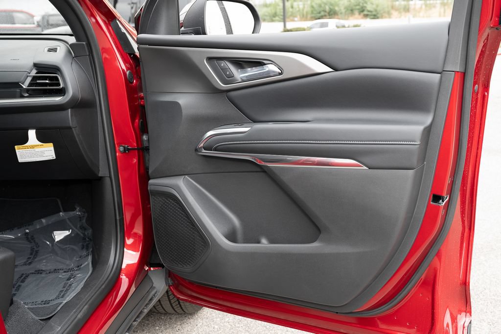 New 2026 Chevrolet Traverse LT FWD image 40