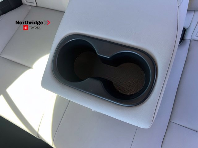 Used 2022 Lexus UX 200 w/ Premium Package FWD image 16
