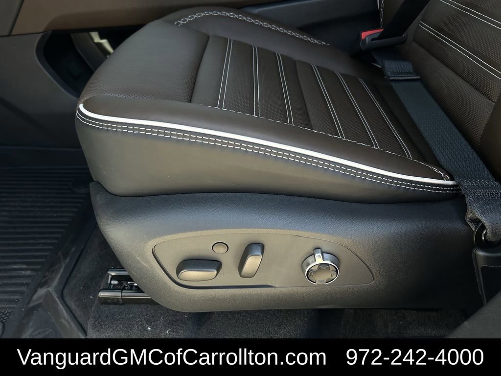 New 2026 GMC Acadia Denali Ultimate w/ LPO, Floor Liner Package image 23
