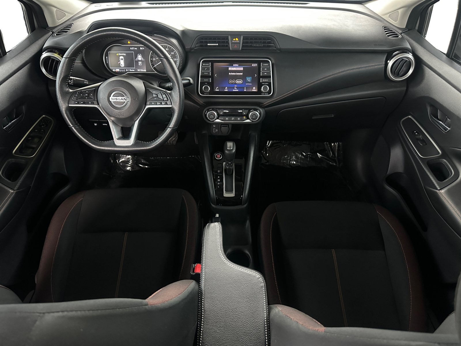 Used 2022 Nissan Versa SR w/ Convenience Package FWD image 11