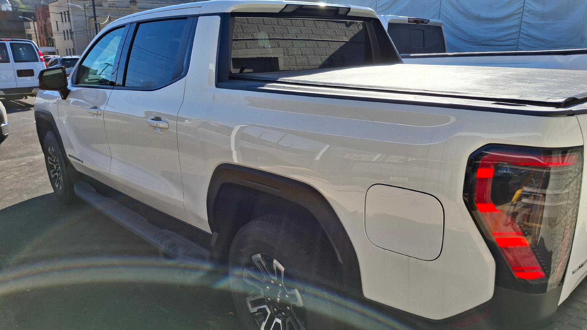 New 2026 GMC Sierra EV Elevation AWD/4WD image 4