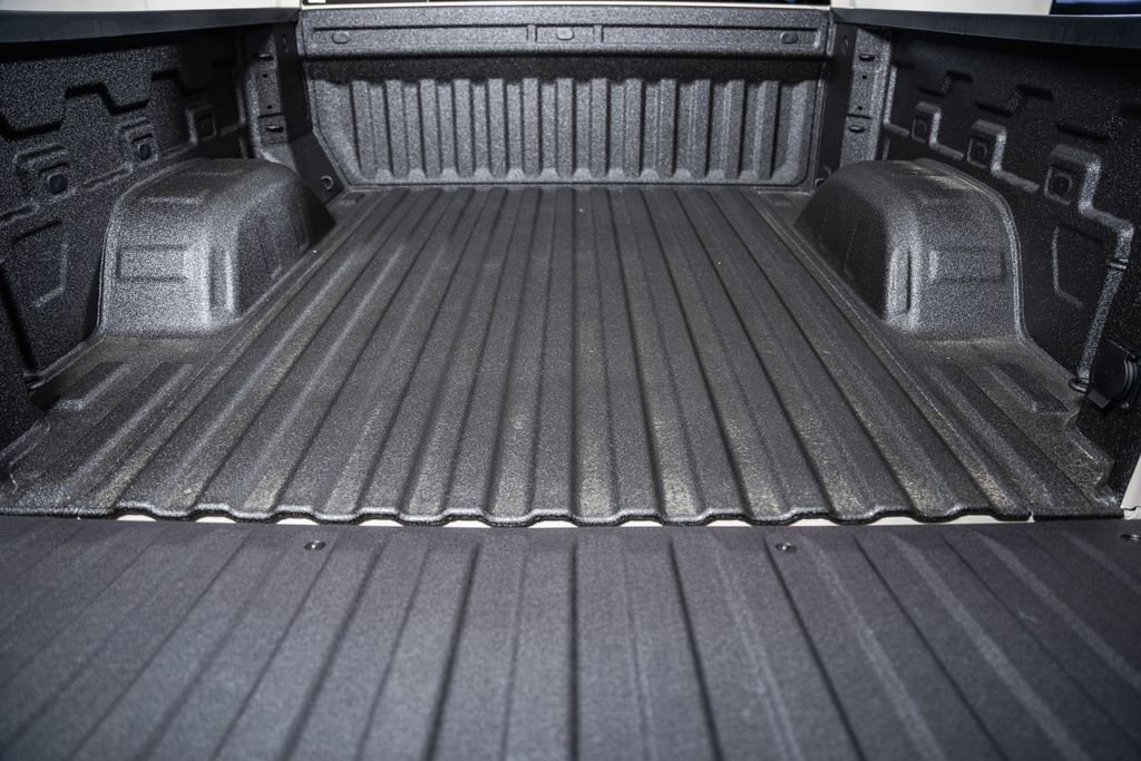 New 2026 Chevrolet Silverado 1500 Custom w/ Turbomax Blackout Package AWD/4WD image 9