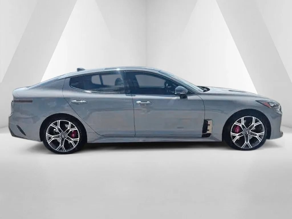 Used 2021 Kia Stinger GT2 AWD/4WD image 8