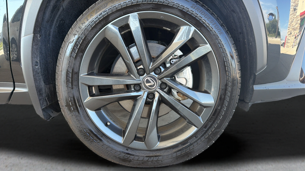 Used 2025 Lexus NX 450h+ AWD w/ Accessory Package (2T) image 12