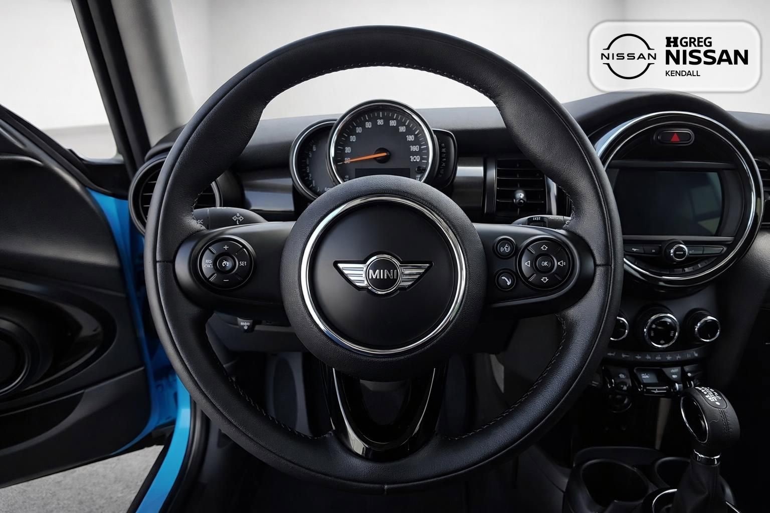 Used 2017 MINI Cooper 2-Door Hardtop FWD image 9
