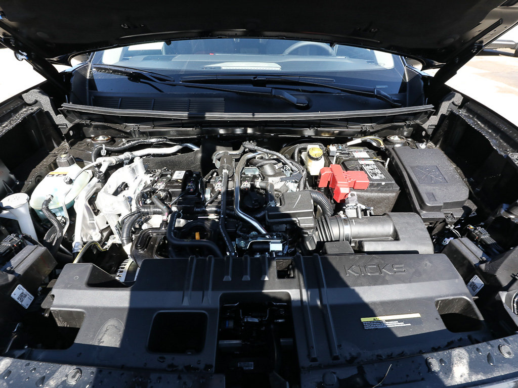 New 2026 Nissan Kicks SR w/ SR Premium Package AWD/4WD image 18