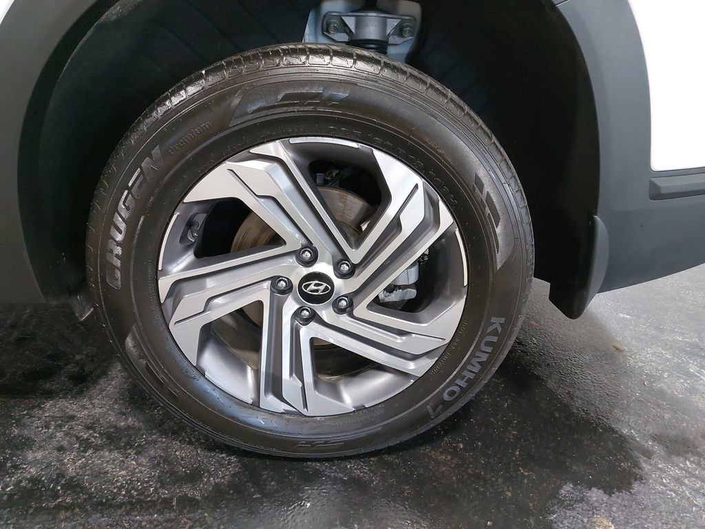 Certified 2023 Hyundai Santa Fe SEL image 33